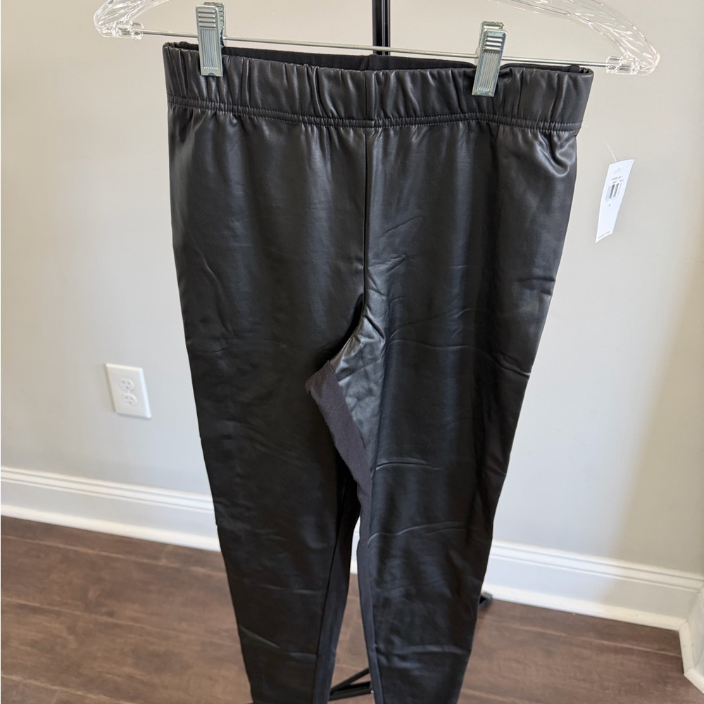 Old Navy Black Faux Leather Leggings - Picture 1 of 6